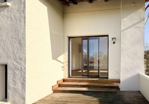 Blick ins Wohnzimmer