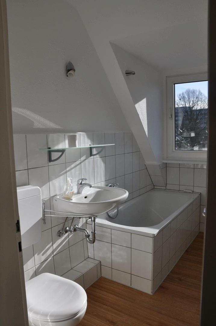 Badezimmer mit Fenster