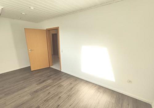 Whg. 2: Schlafzimmer Bild 4