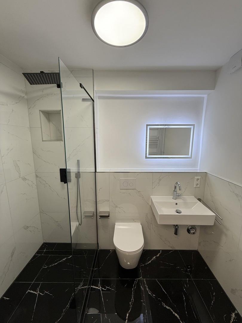 Bad & WC unmöbliert