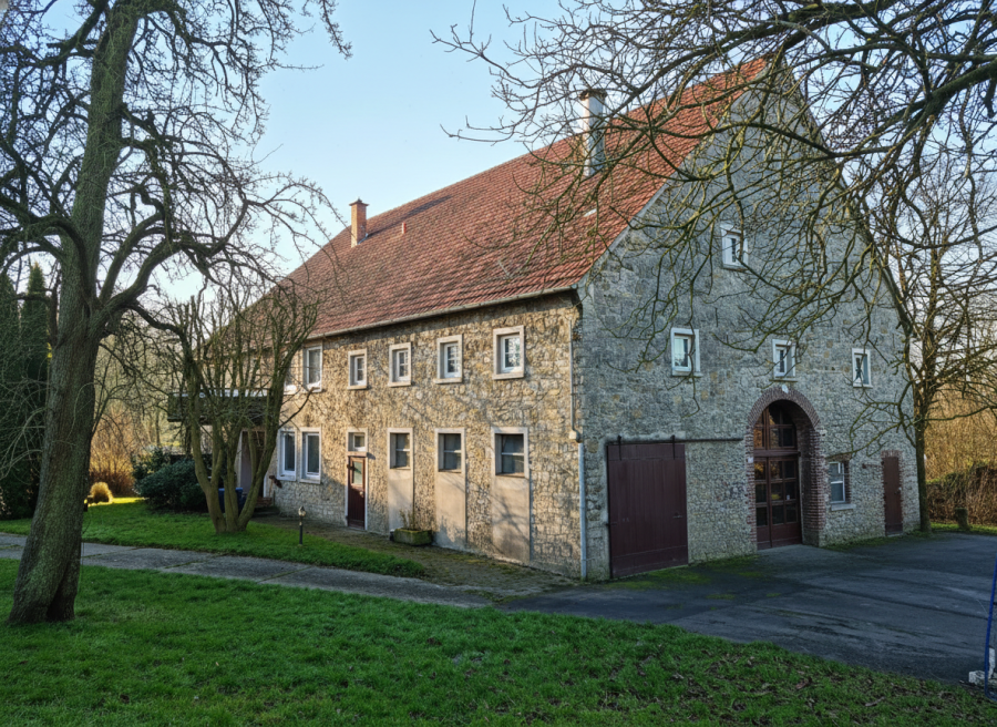 Ansicht Bauernhaus - ZFH mit Wirtschaftseinheit
