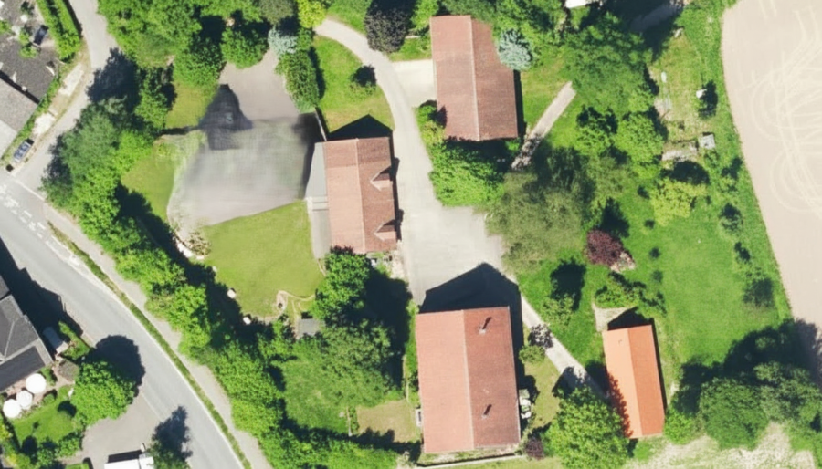 Luftaufnahme aufgrund des Datenschutzes bearbeitet