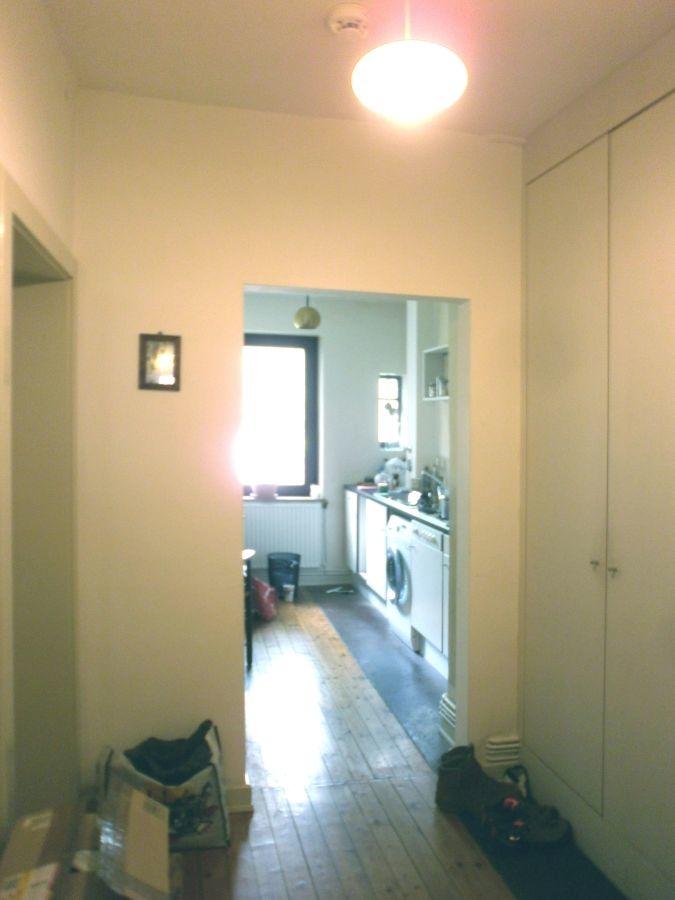 Blick vom Flur in die Küche