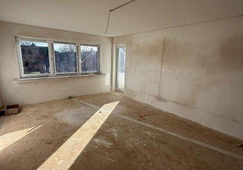 Wohnzimmer + Balkon 3 Zi. Wg.