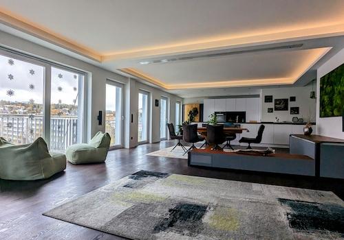 Wohn-/Esszimmer mit Küche