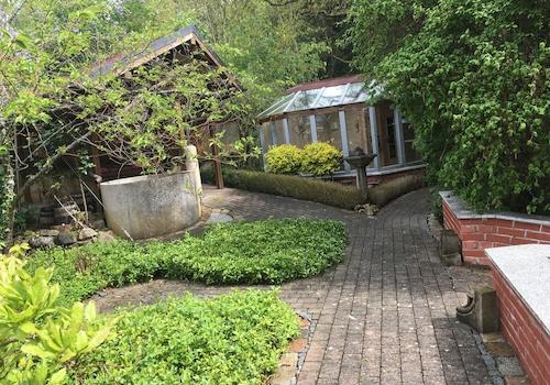 Gewächshaus mit Sauna