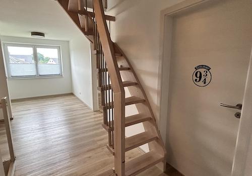 Flur mit offenem Zimmer im OG