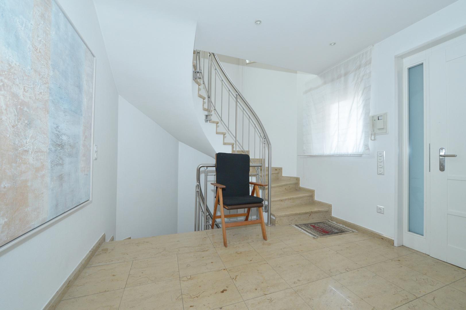 1_Treppenhaus_DSC_4808