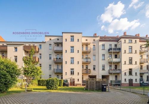 81f4c8f7-aussenansicht-staging-etagenwohnung-in-leipzig-gohlis-sued