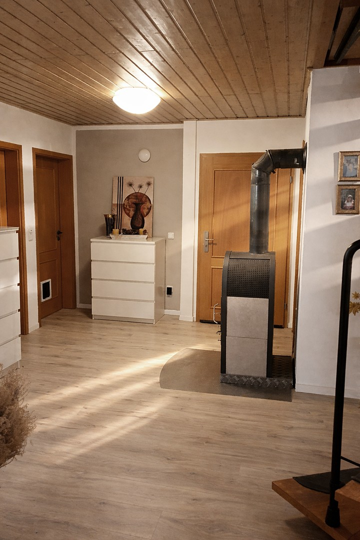Diele mit Ofenanschluß