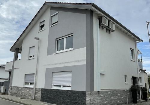 seitlicher Hauseingang