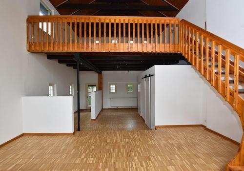 Empore / Treppenaufgang Remise