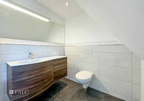 Duchbad im Obergeschoss