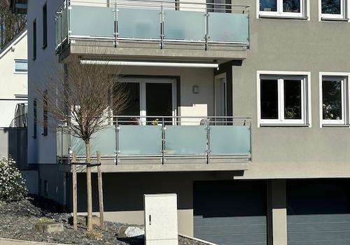 Gebäudeansicht Balkon