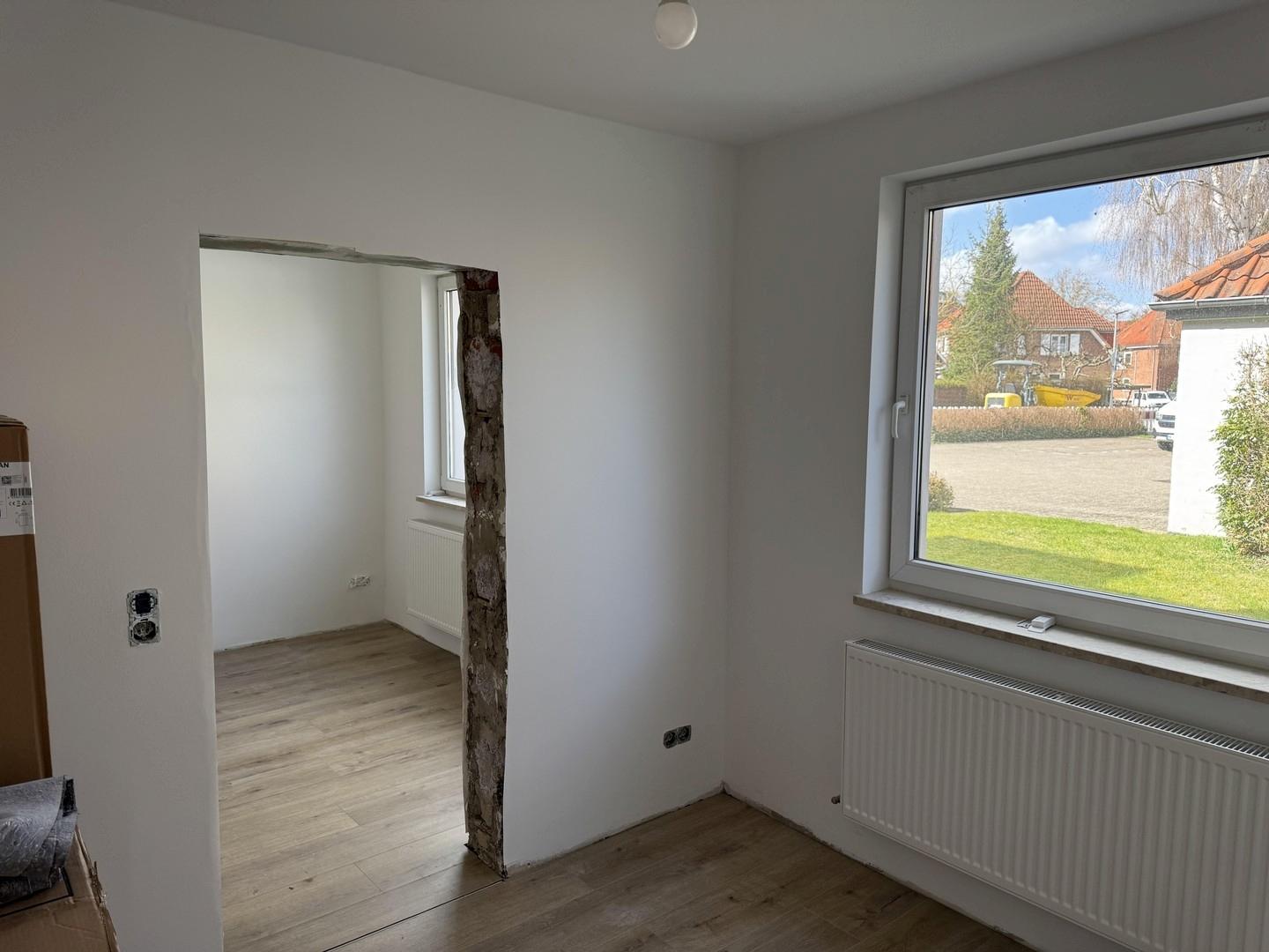 Schlafzimmer mit Blick ins WZ