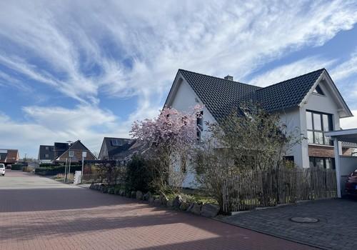 Hausansicht von der Straße