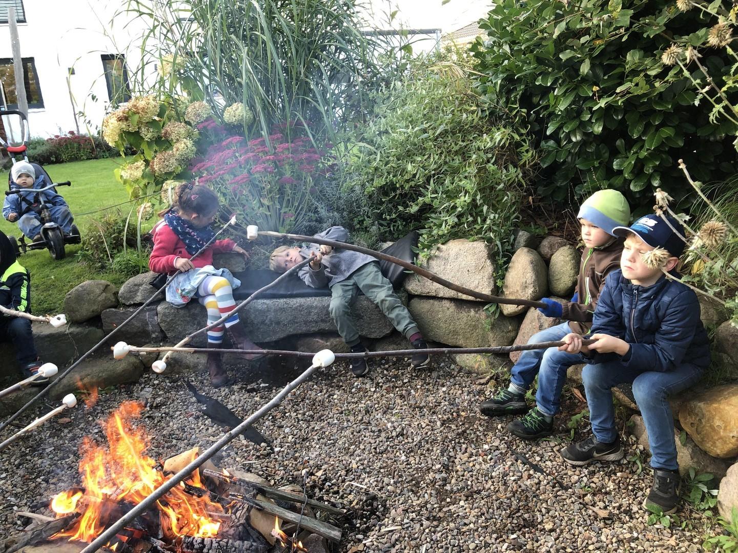 Feuerecke mit Steinsitzen