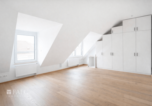 Schlafzimmer mit Einbauschrank 