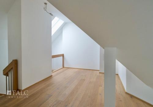 Galerie/Arbeitszimmer