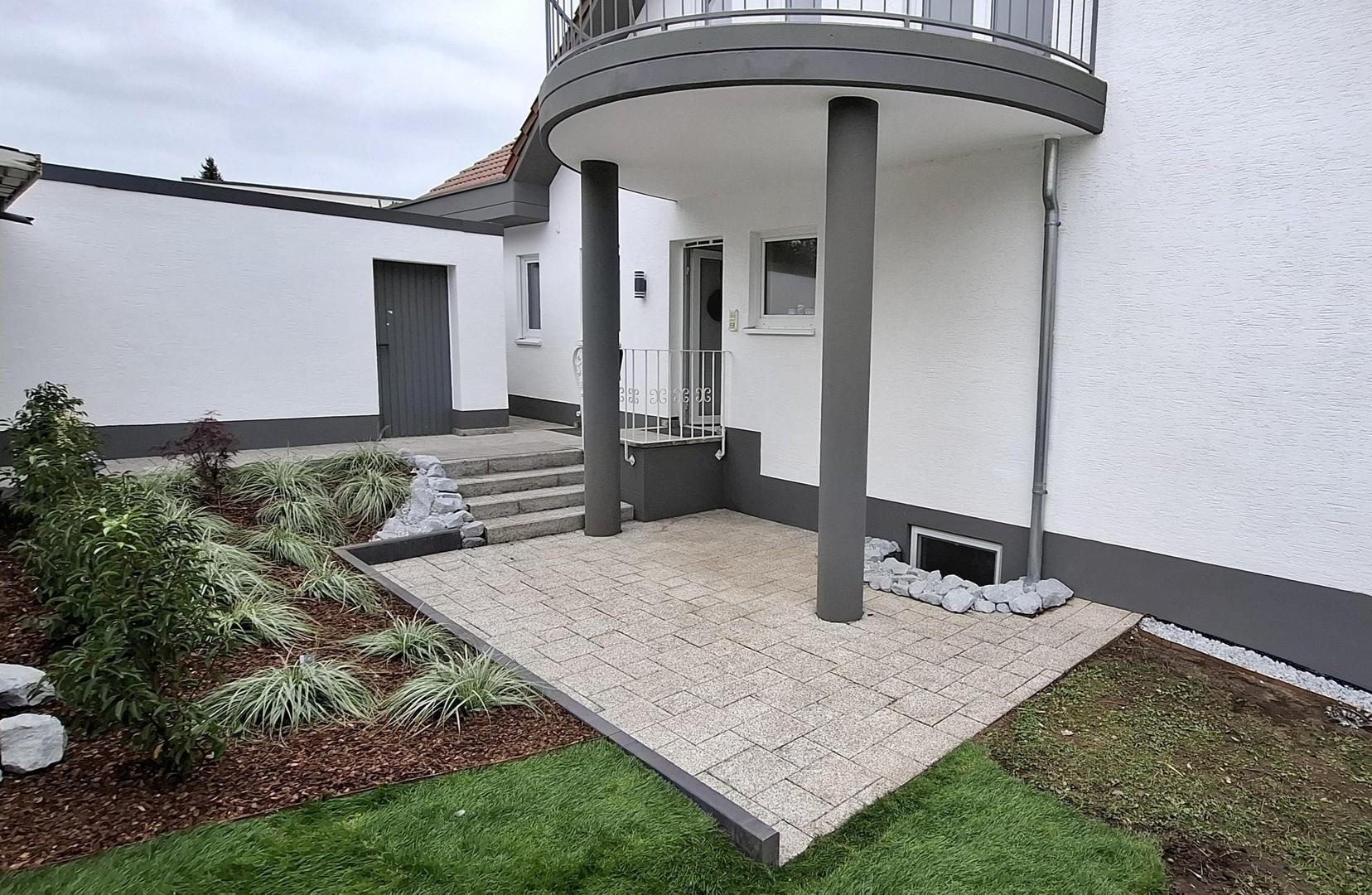 Terrasse und Balkon 1. OG