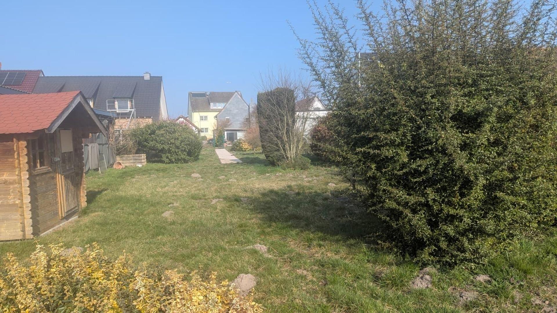 Sicht vom Ende Grundstück 