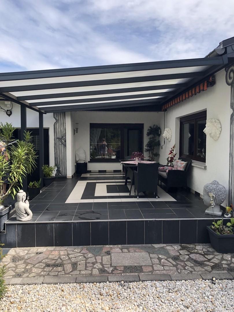 überdachte Terrasse 