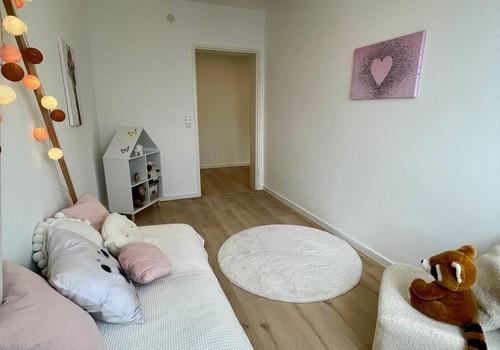 Großzügiges Kinderzimmer