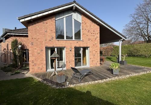 Hausansicht vom Garten