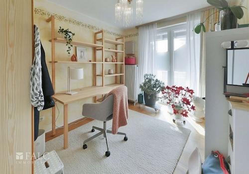 Büro - (KI generiert)