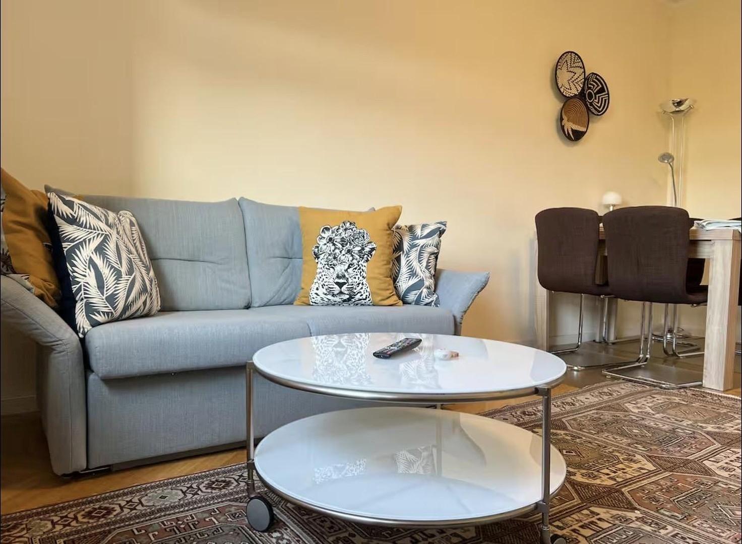 Wohnzimmer mit Essbereich