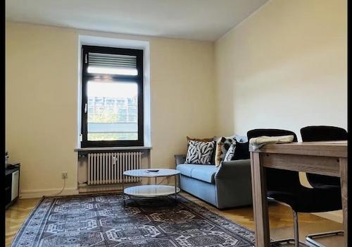 Wohnzimmer mit Essbereich