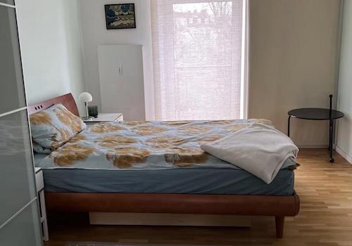 Schlafzimmer 1 mit Balkon