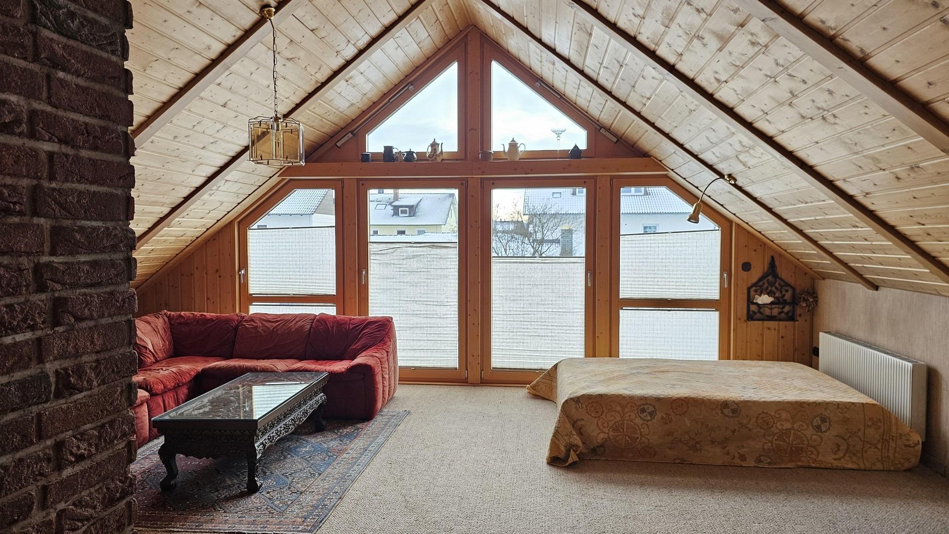 Großes helles Atelier OG