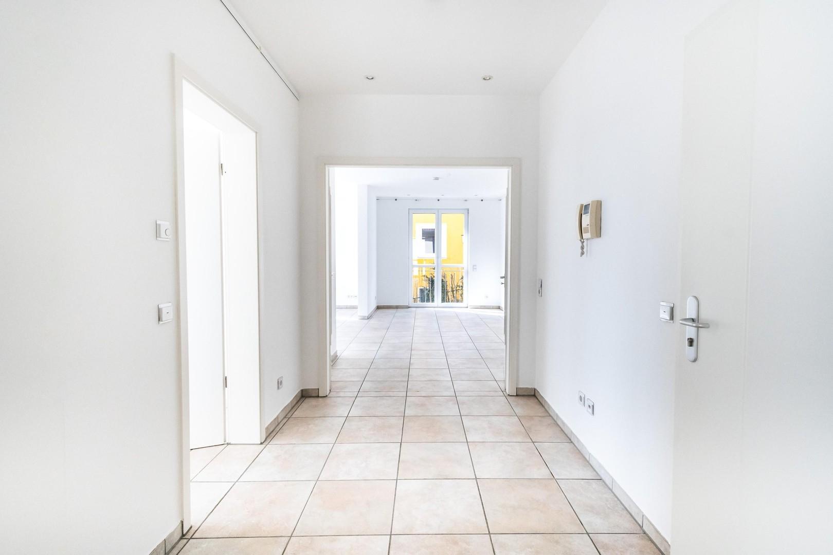 Diele Richtung Wohnbereich