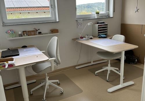 Jugendzimmer/Büro EG
