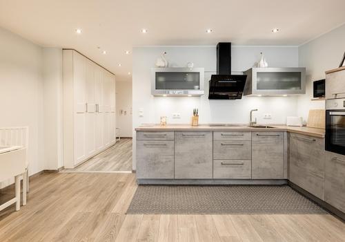 Küchenbereich und Flur