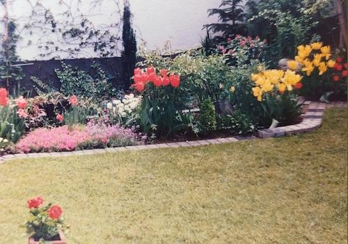 Garten früher mit Wiese