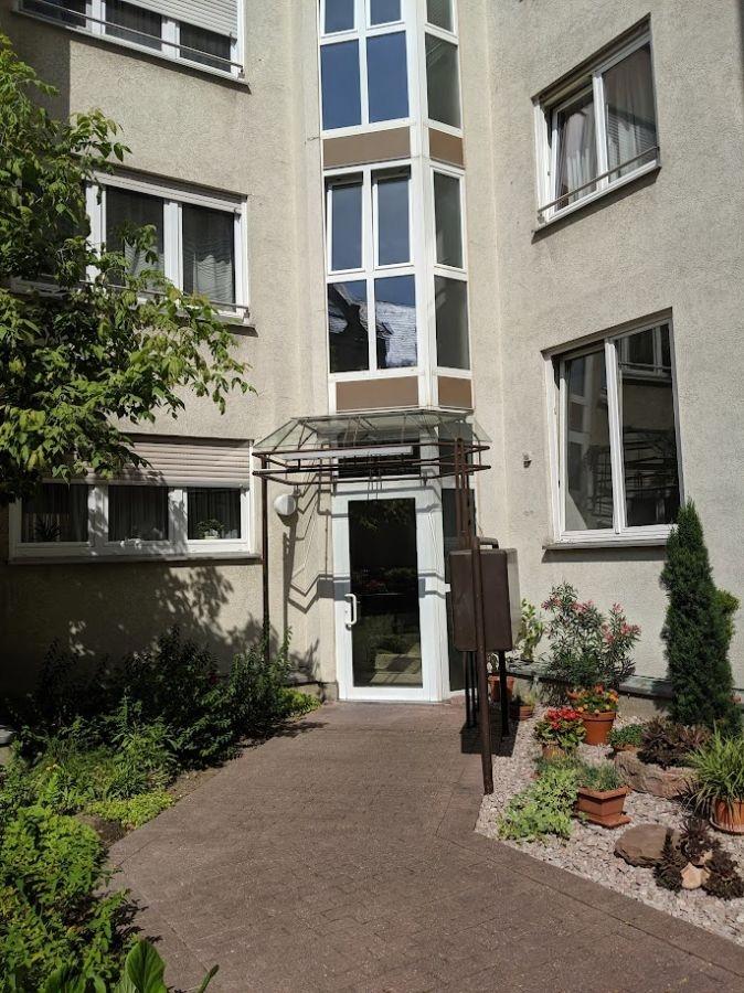 Zugang zum Treppenhaus