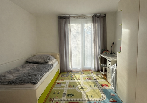 05EFFE63-C52B-4680-8668-00095ADE9B25