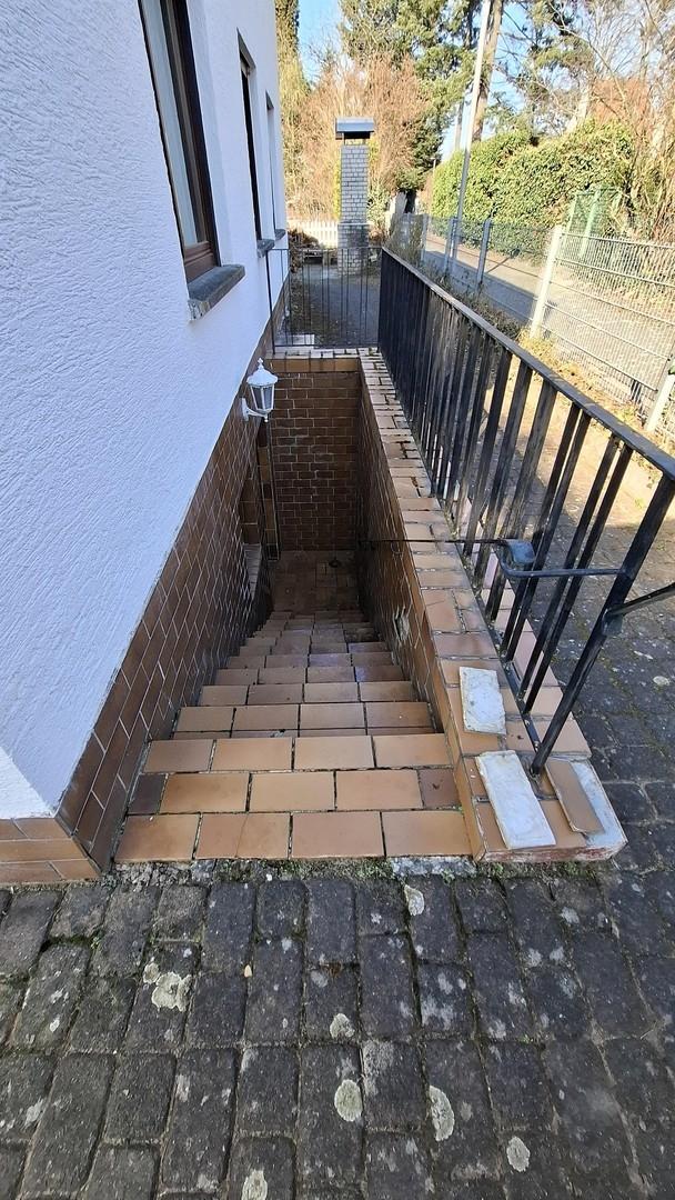 Kellerabgang außen