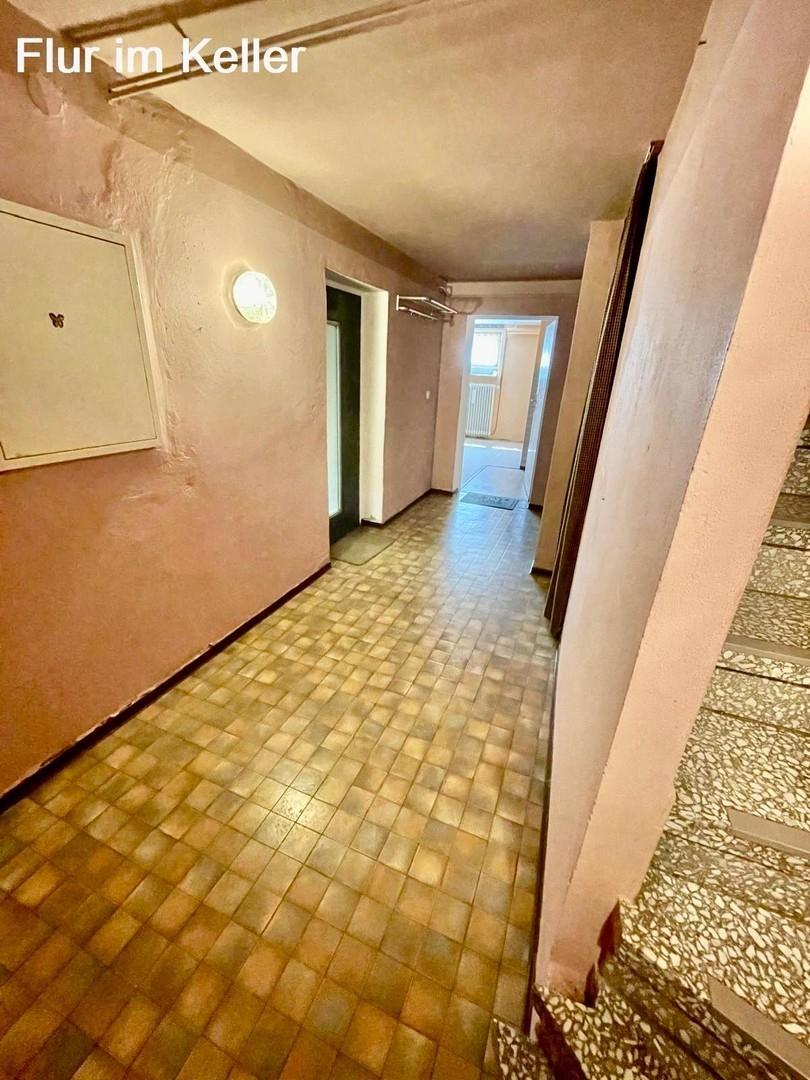 Flur im Keller