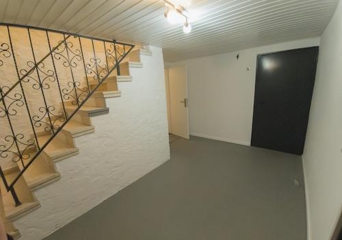 Kellertreppe + Einang Innen