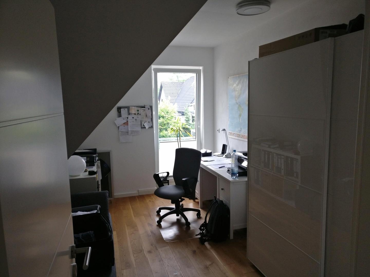 Kinderzimmer / Büro
