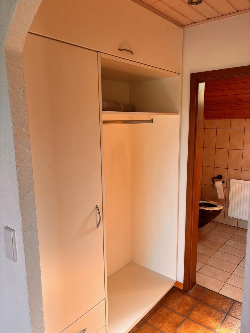 Garderobe mit EBS 1. OG