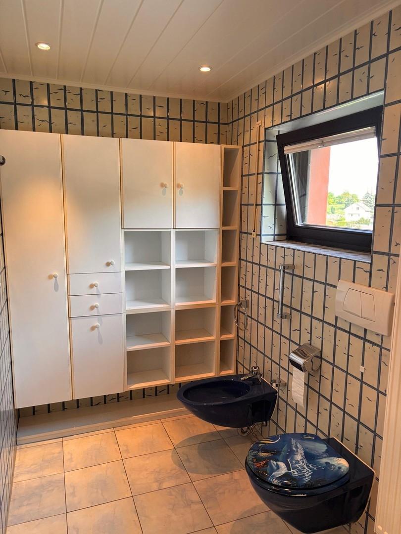 Bad 1.OG mit Einbauschrank