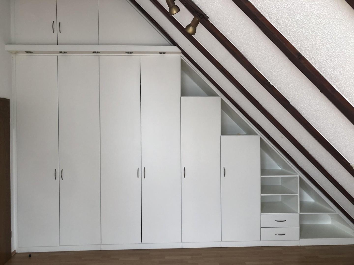 Zimmer 2. OG mit EBS (rechts)