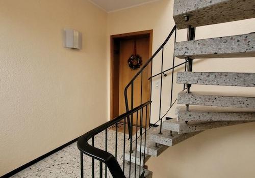 Bild 16 Treppenhaus EG