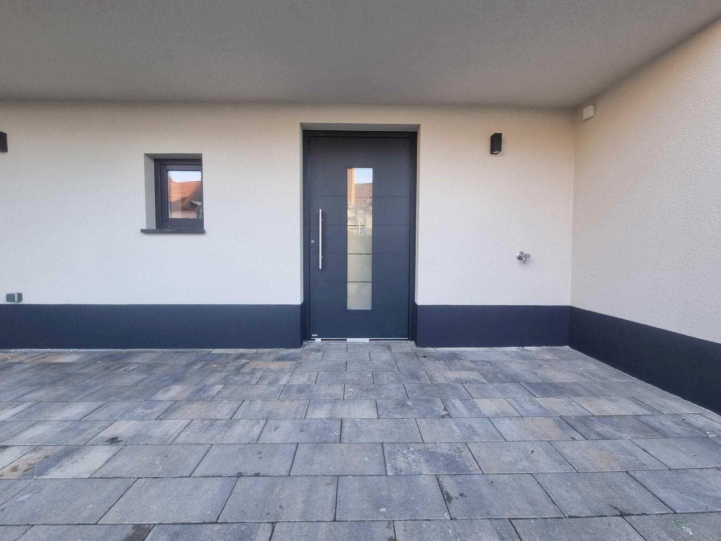 Aluminium-Haustür zum EG