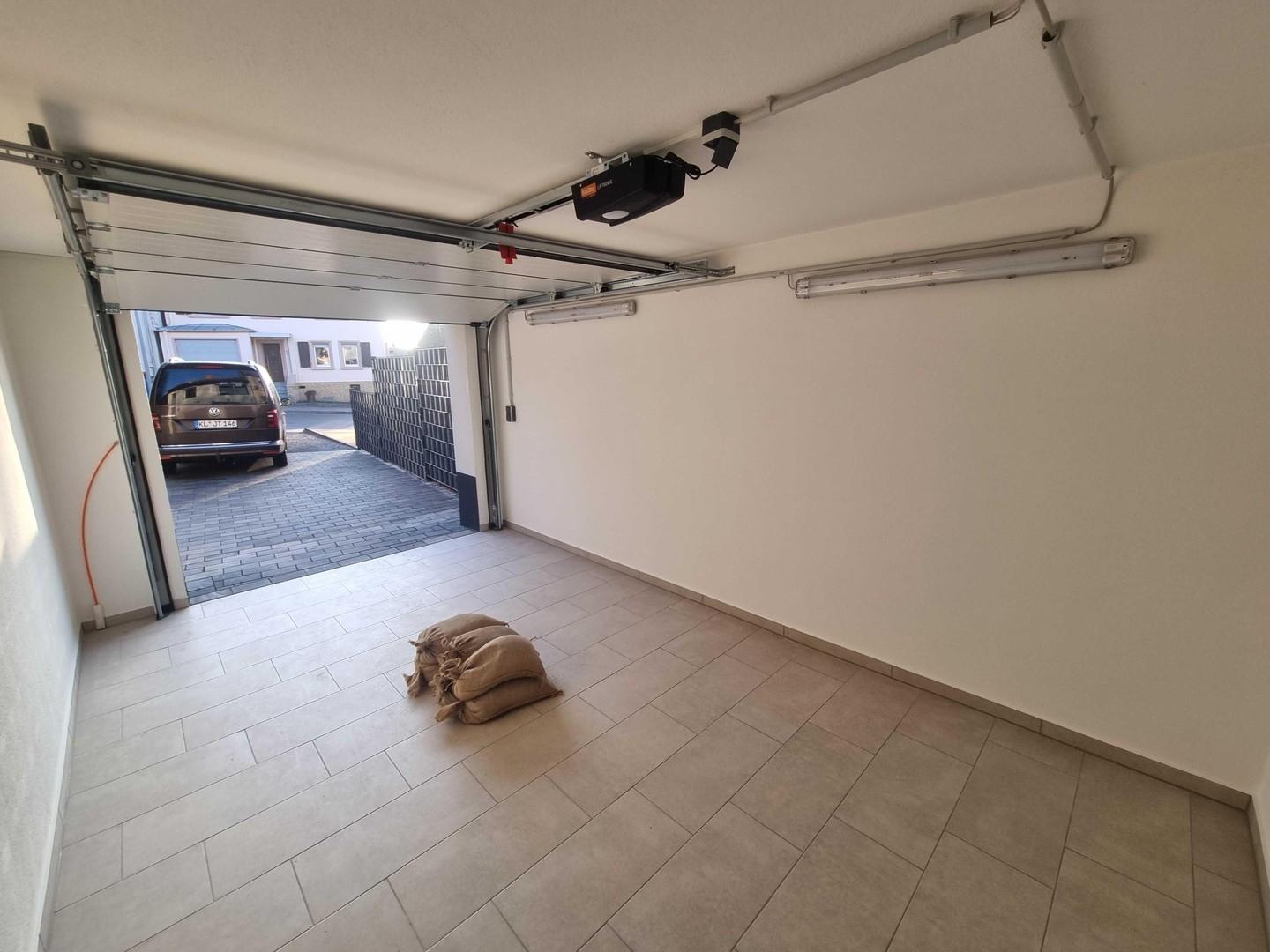 Glasfaseranschluss in Garage