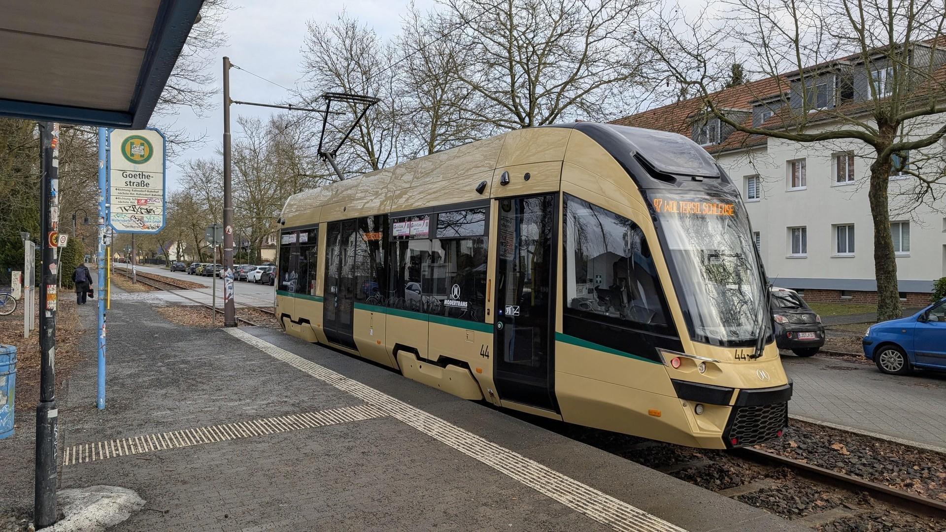 Tram 87
